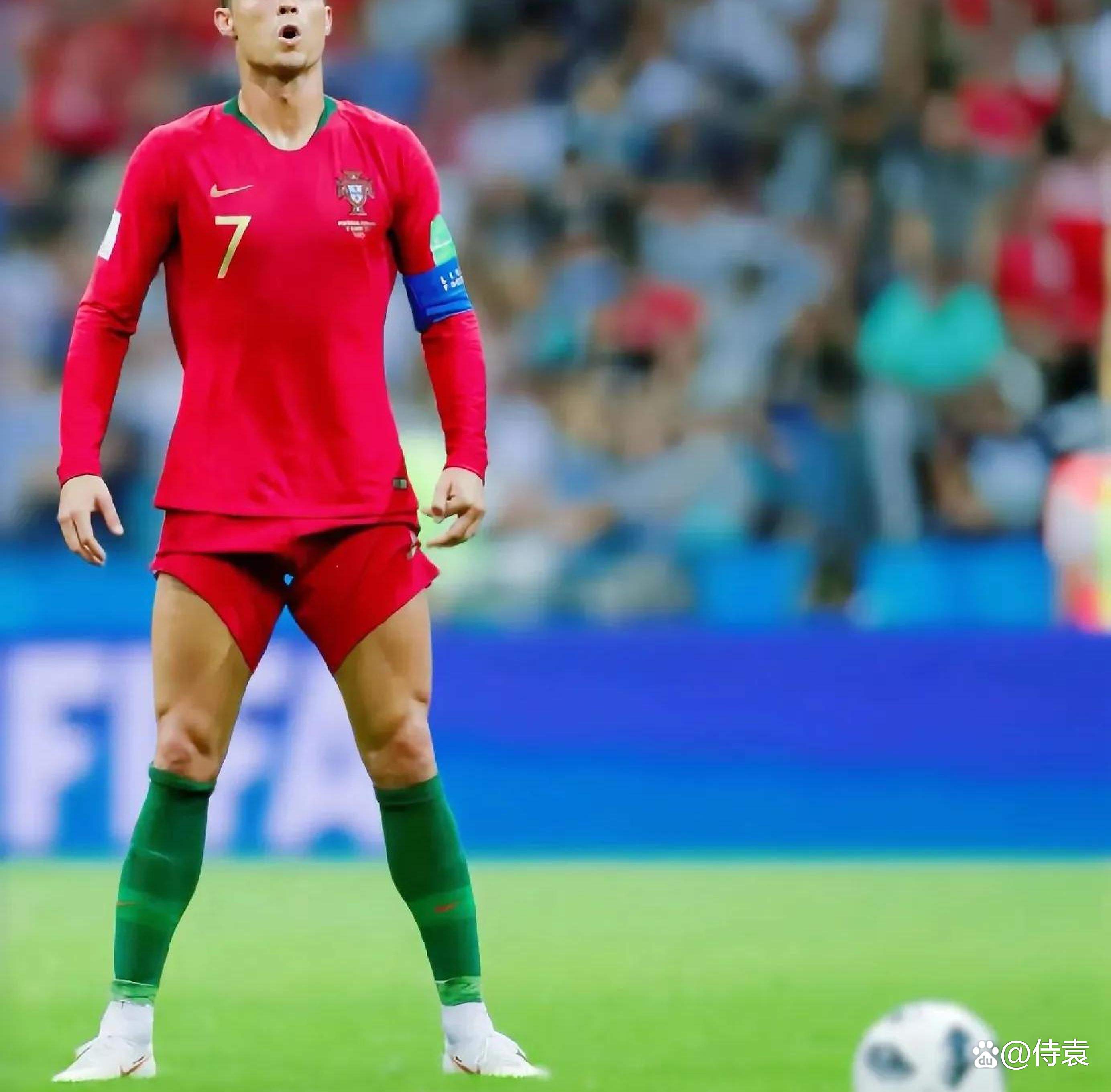 爱游戏体育-C罗重要时刻重返赛场，IG带队取胜！热度持续攀升(c罗夺利雅得胜利后首冠)